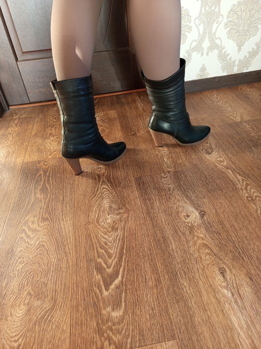 Продам полусапожки из натуральной кожи искусственный мех