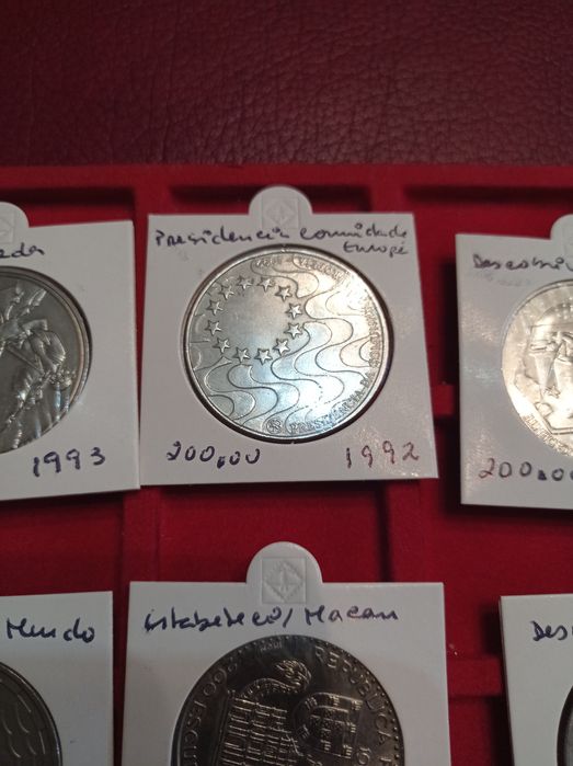 Moedas de 200 escudos