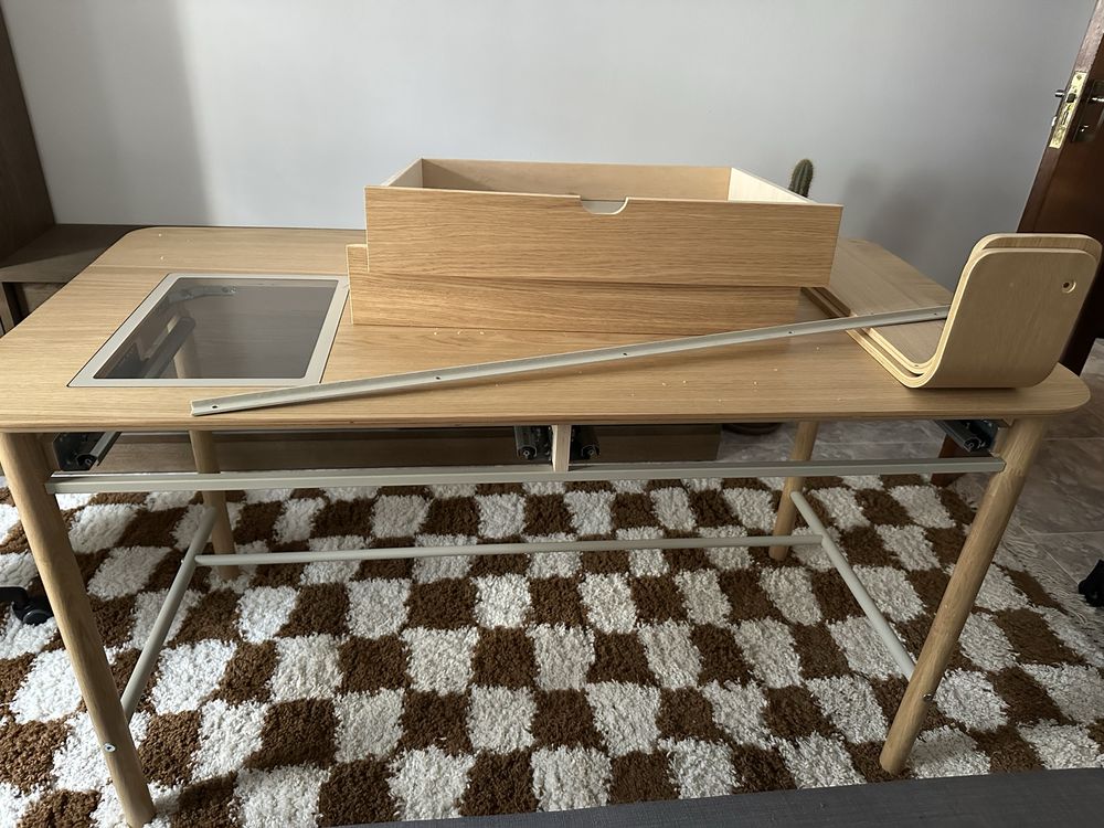 Secretária Ridspo Ikea