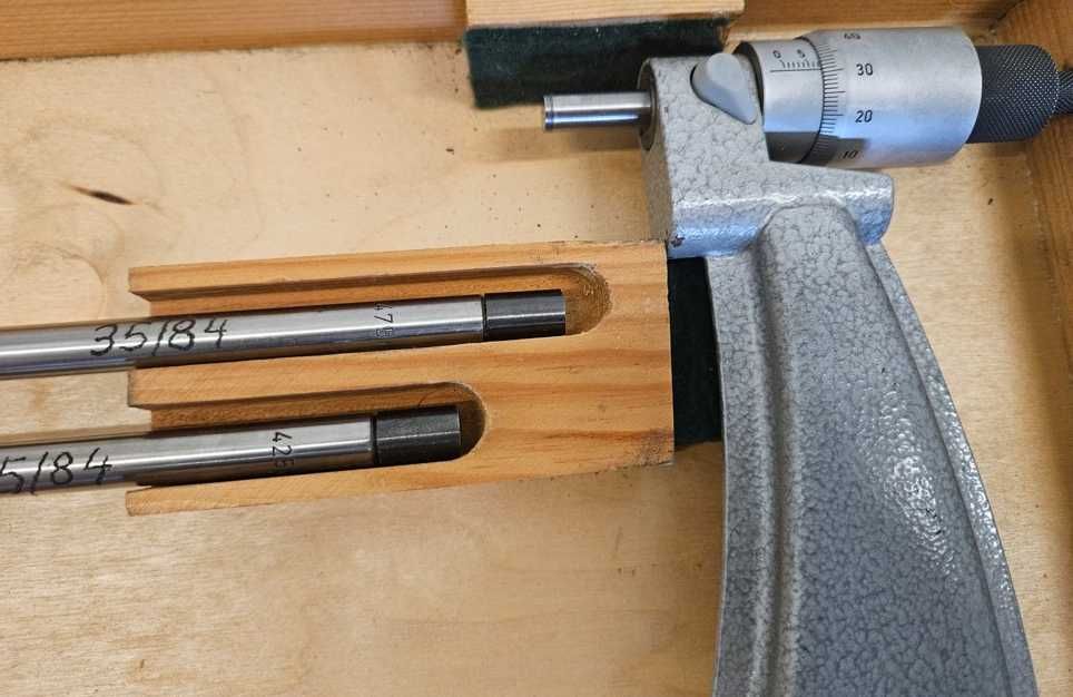 Mikrometr zewnętrzny 400-500 mm