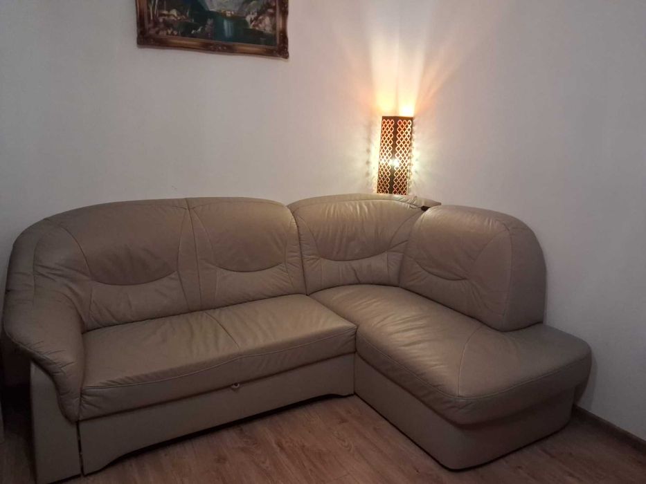 Narożnik skórzany z funkcją spania