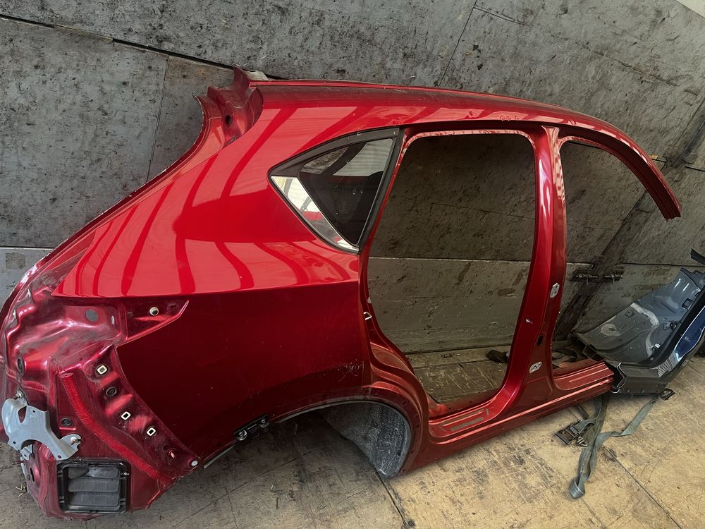 Четверть Мазда сх5 сх3 крило Mazda cx5 cx3 стойка