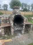 Grill murowany z kamienia