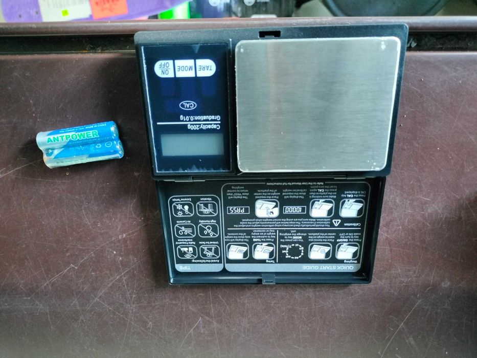 waga jubilerska czarna dokłądna 200g 0,01 dokładności nowa zapakowana