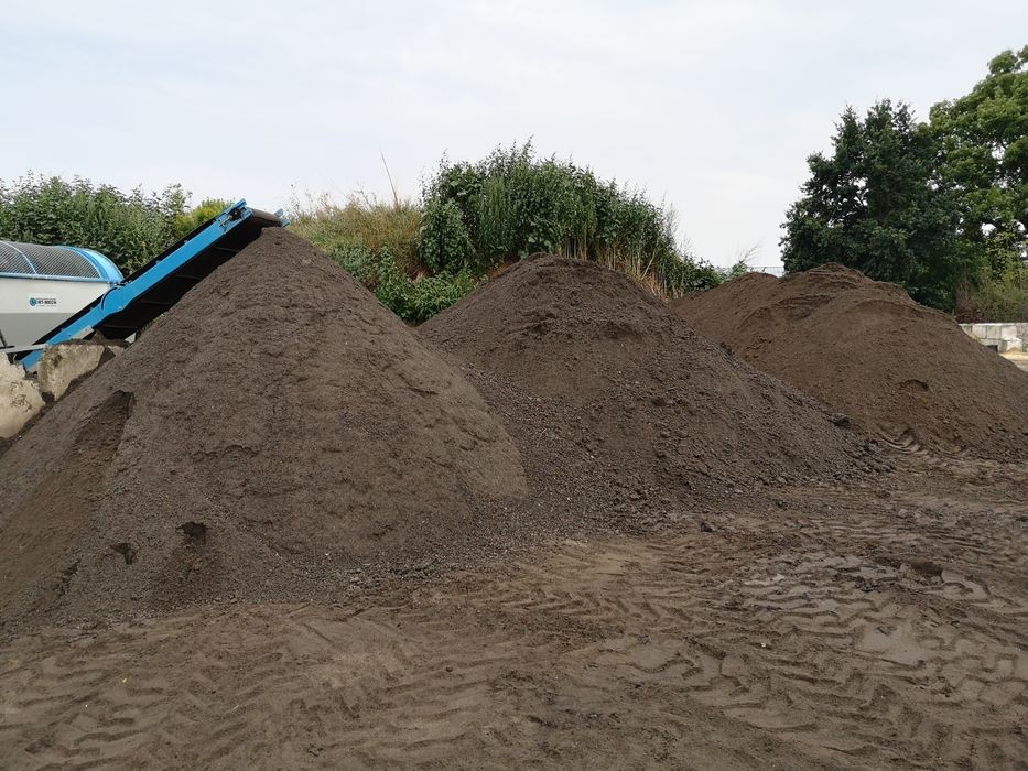 wywóz ziemi gliny piasku samozaladunek hds czerpakiem