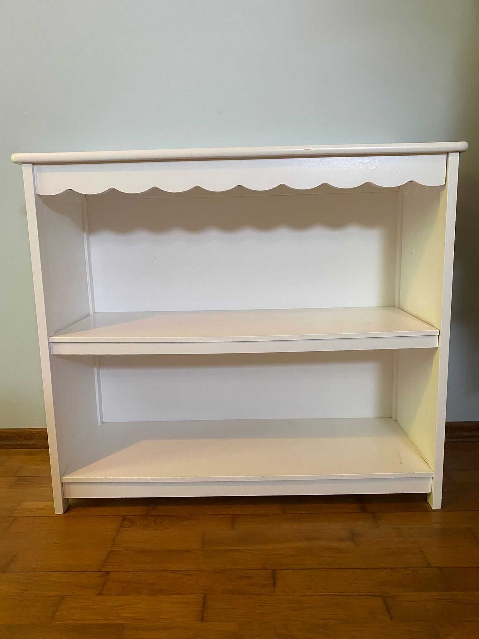 Móvel branco ideal para quarto de criança/adolescente