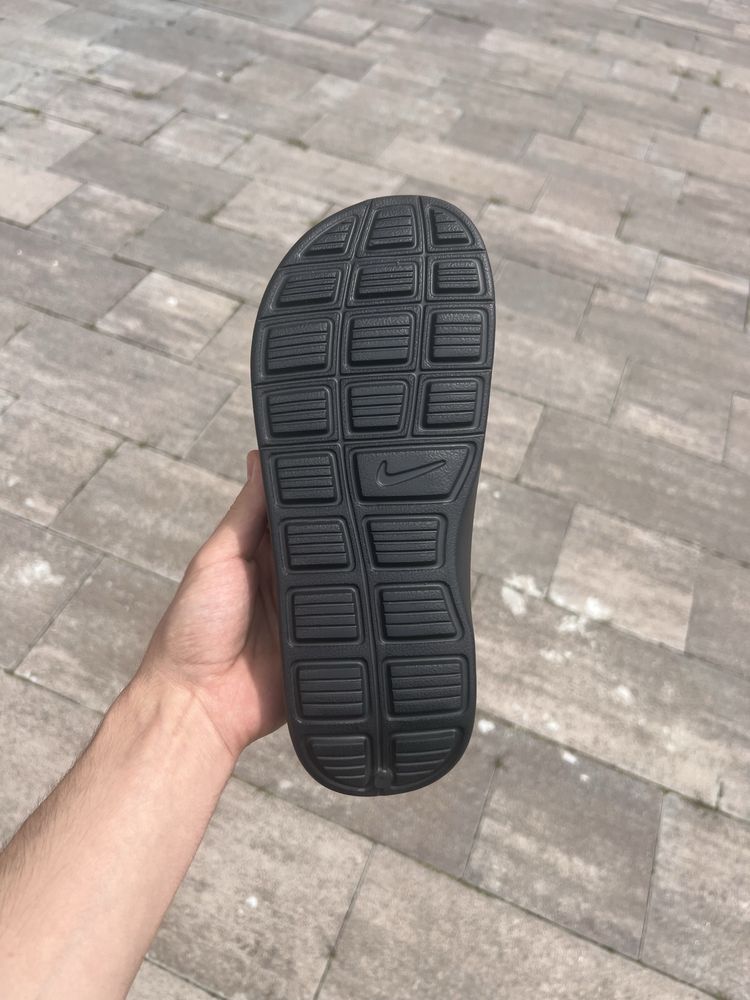 Тапочки Nike універсальні 41-44