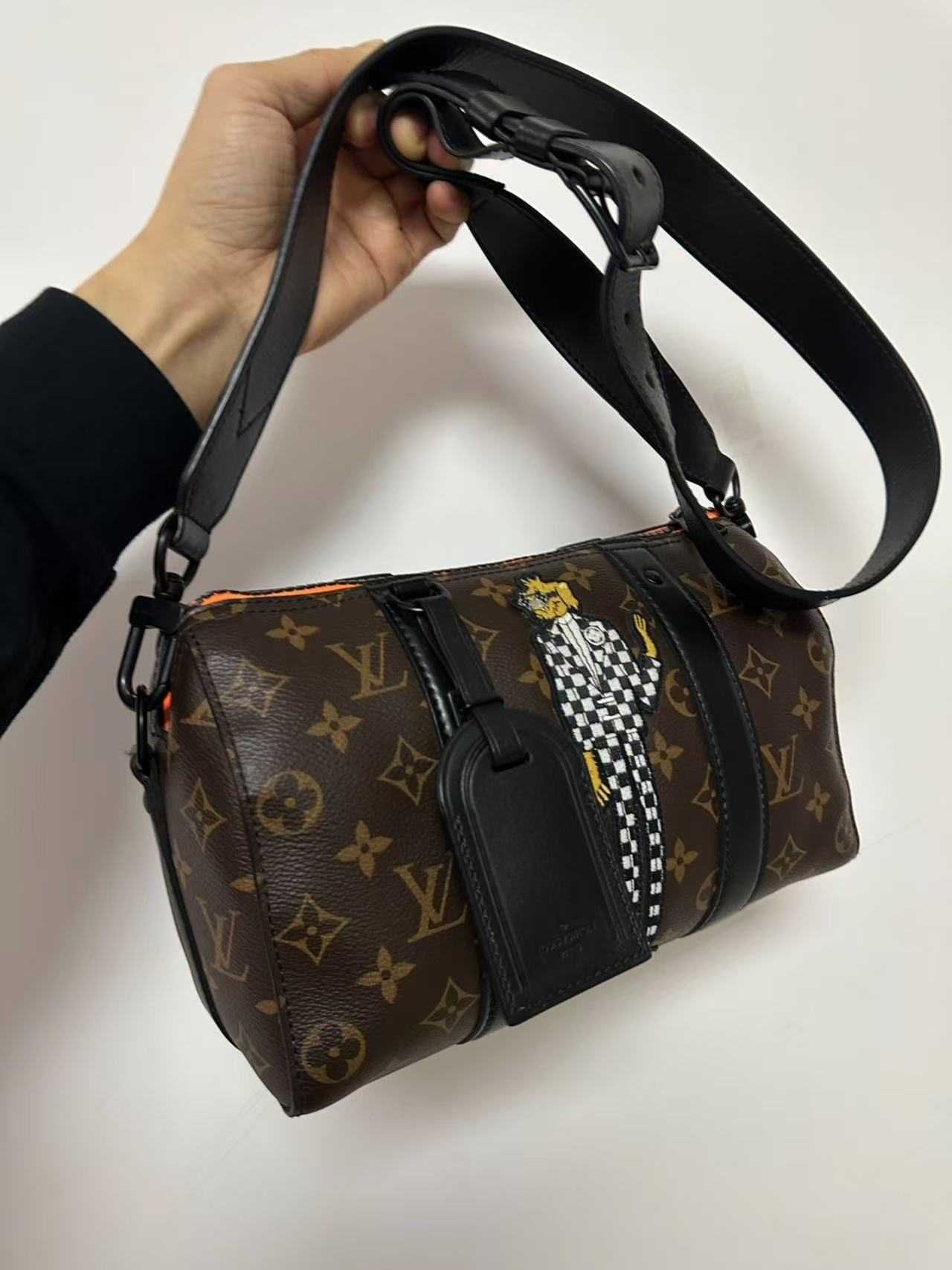 Mala de viagem LOUIS VUITTON Keepall.