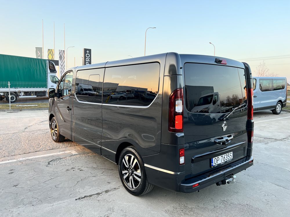 Bus, wynajem, wypożyczalnia. Busy osobowe 9 automat vip bus spaceclass