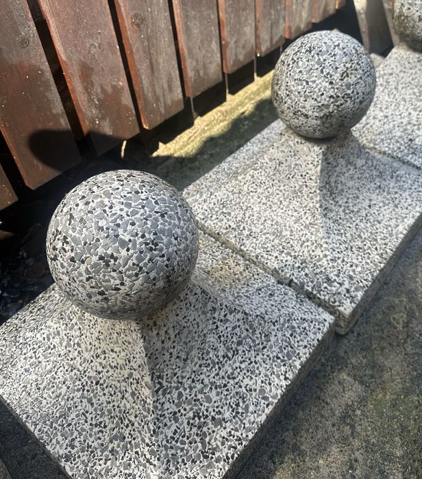 Бетоние шляпь для забора