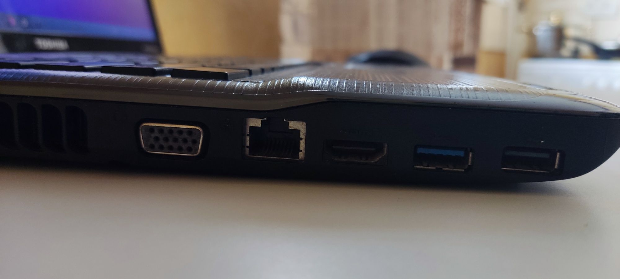 Продам ігровий ноутбук Тошиба | TOSHIBA |