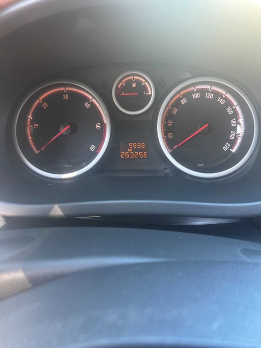 Opel Corsa D 1300 cdti