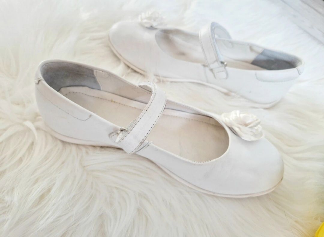 Buty komunijne baleriny lasocki young skórzane eleganckie