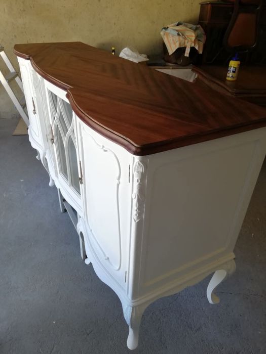 Comoda vintage com vitrine