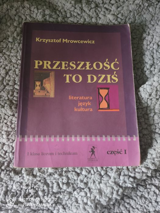Stan bardzo dobry podrecznik "przeszłość to dzis 1"