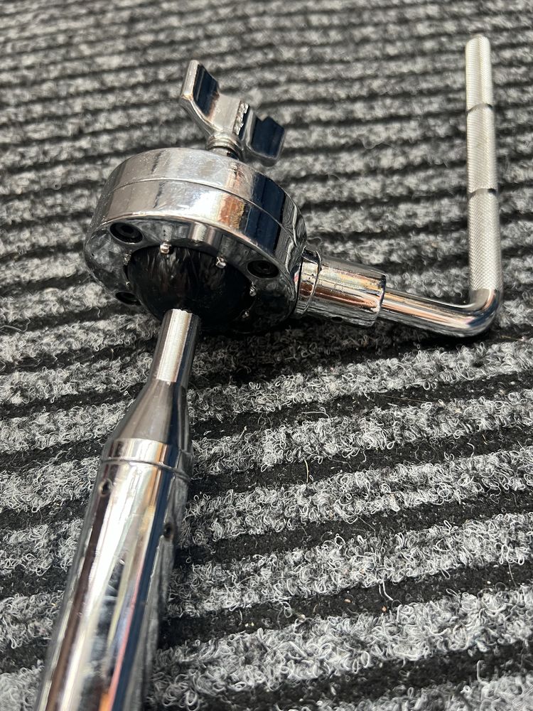 Hardware: Tom holder, clamp,  Gibraltar, Millenium, Pearl, Yamaha