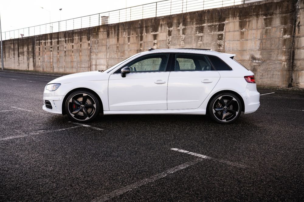 Audi S3 SportBack 320CV