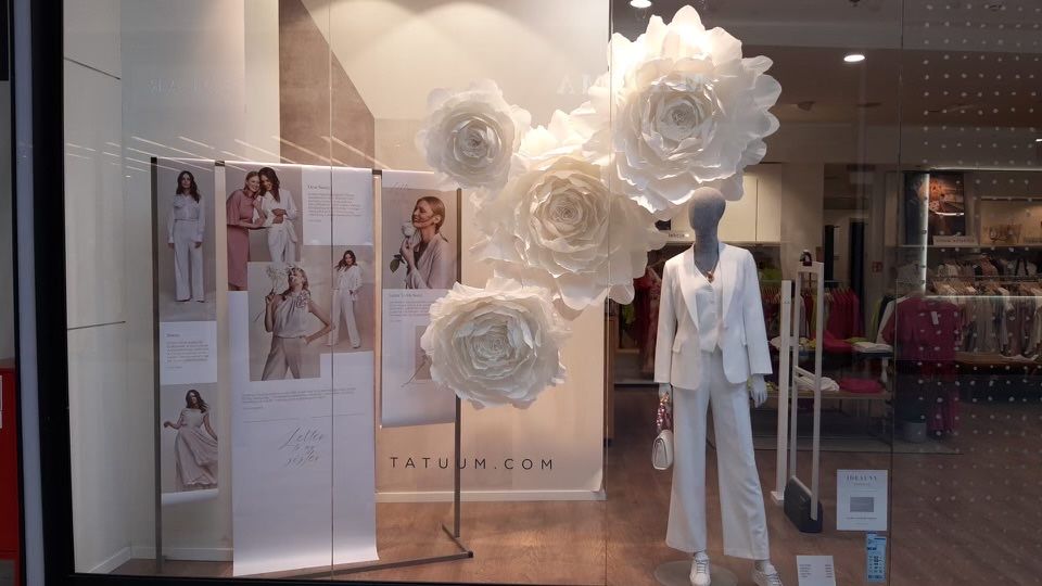 Kwiaty giganty XXL z krepiny dekoracyjne na wesela witryny