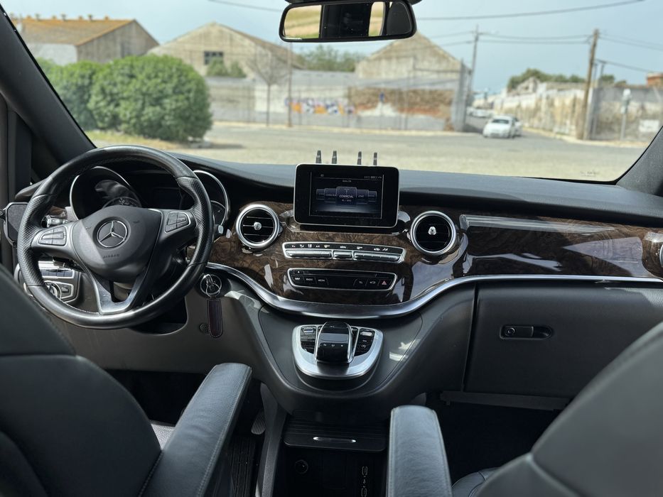 Mercedes V220 carro familiar