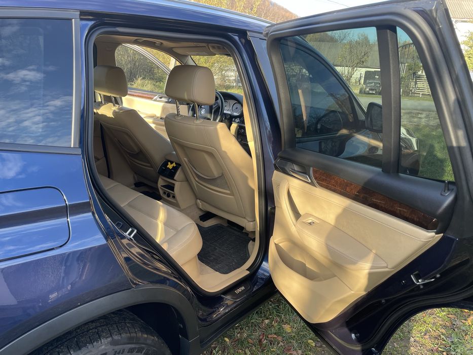 Продам BMW X3 2014 року 2.0 дизель