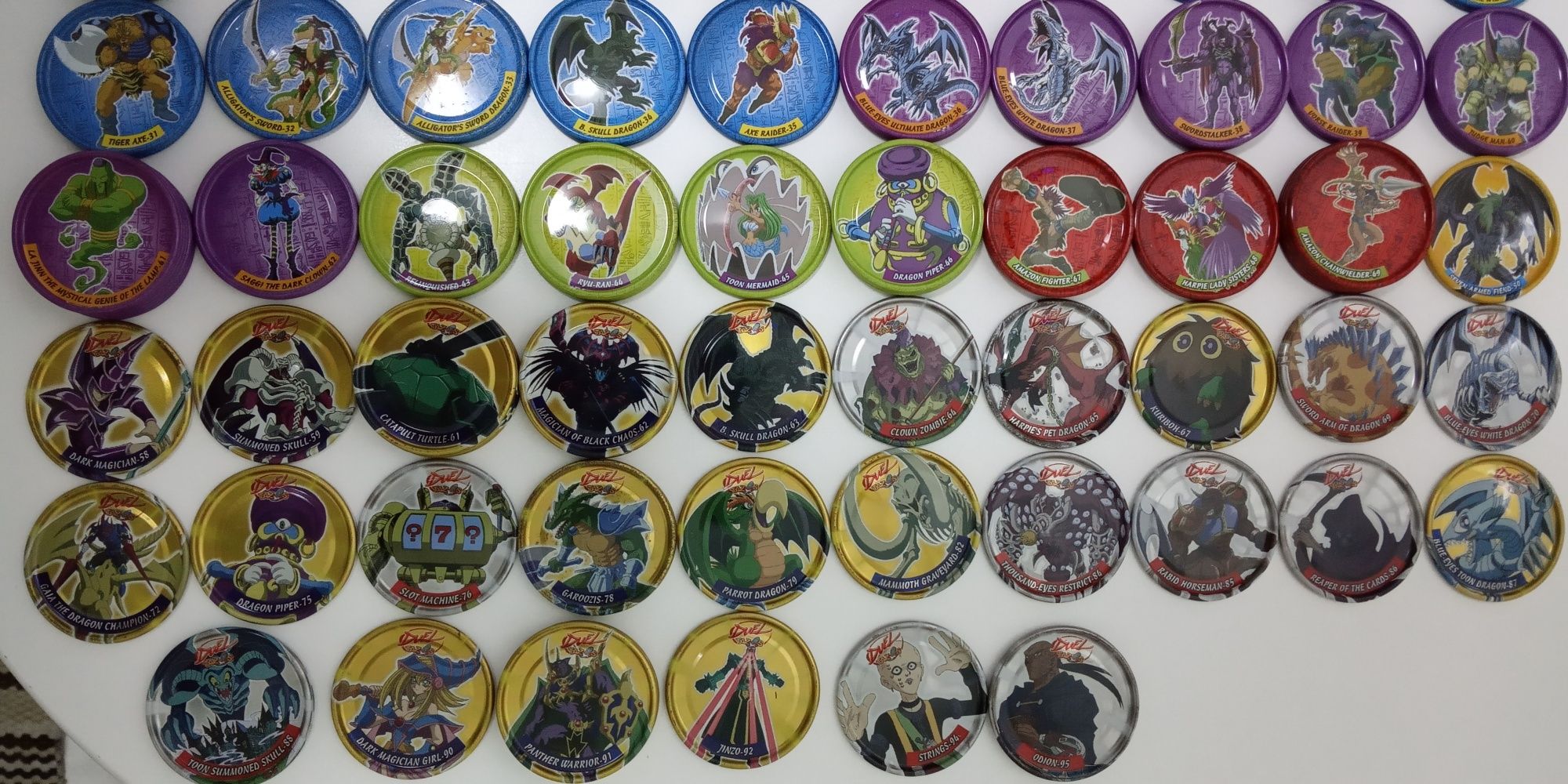 Yu-gi-ho metal tazos mega DUEL tazo porta tazos Angry bird Star wars