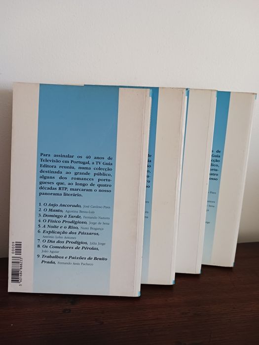 4 livros escritores Portugueses