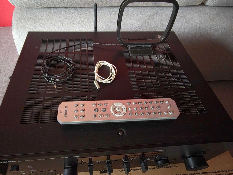 Amplituner YAMAHA model R-N602