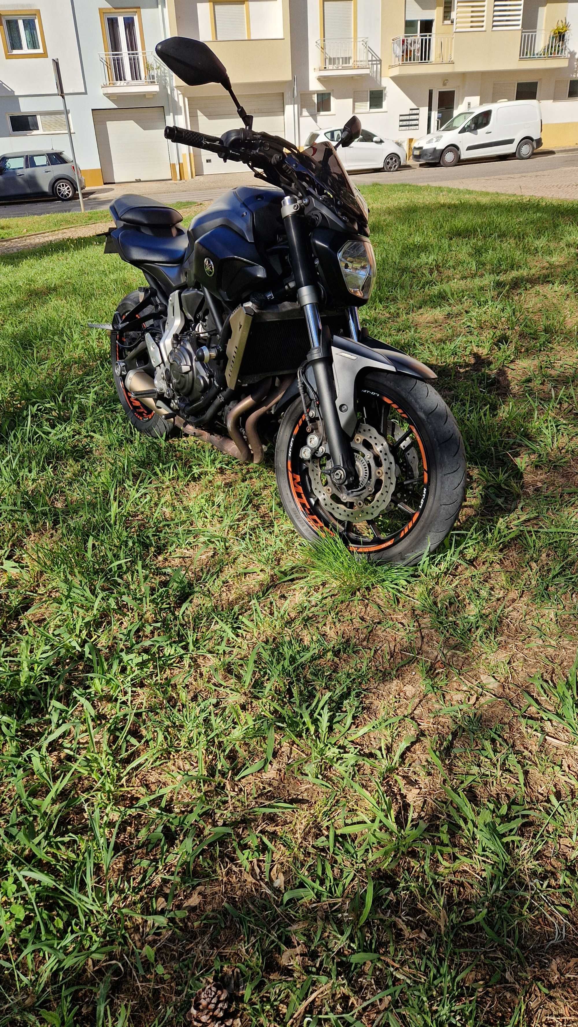 Yamaha mt 07 de 2014, em muito bom estado!!