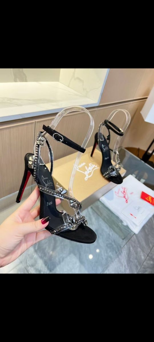 Louboutin nowe szpilki Louboutin czarne