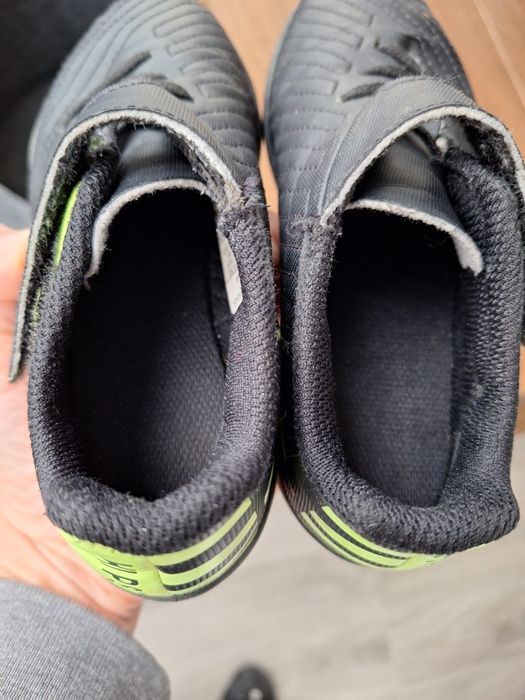 Chuteiras Kipsta tamanho 29, seminovas