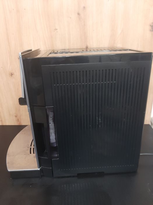 Кавовий апарат кавомашина Delonghi ESAM 5500 Cappuccino