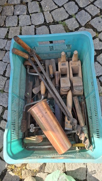 Skrzynka z narzędziami vintage stare narzędzia