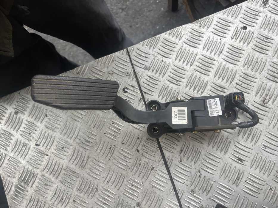 Педаль газа хюндай туксон hyundai tucson 08 год