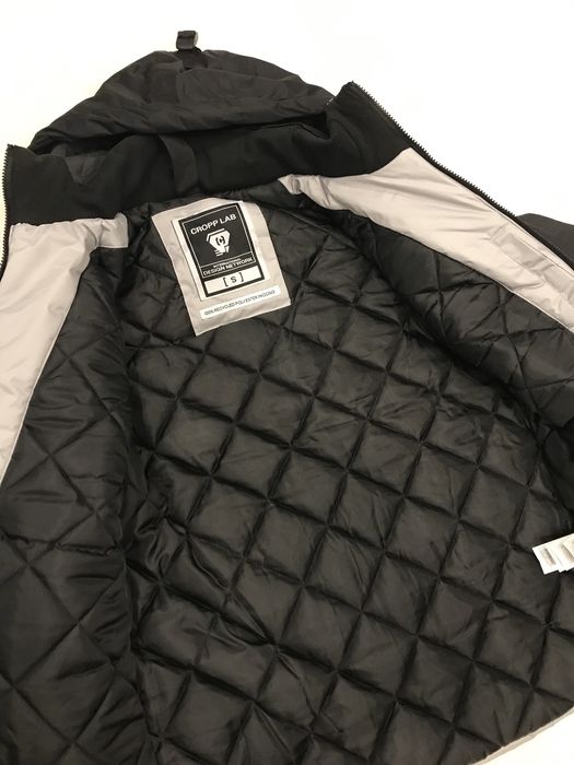 Продам мужскую куртку Cropp Lad Design