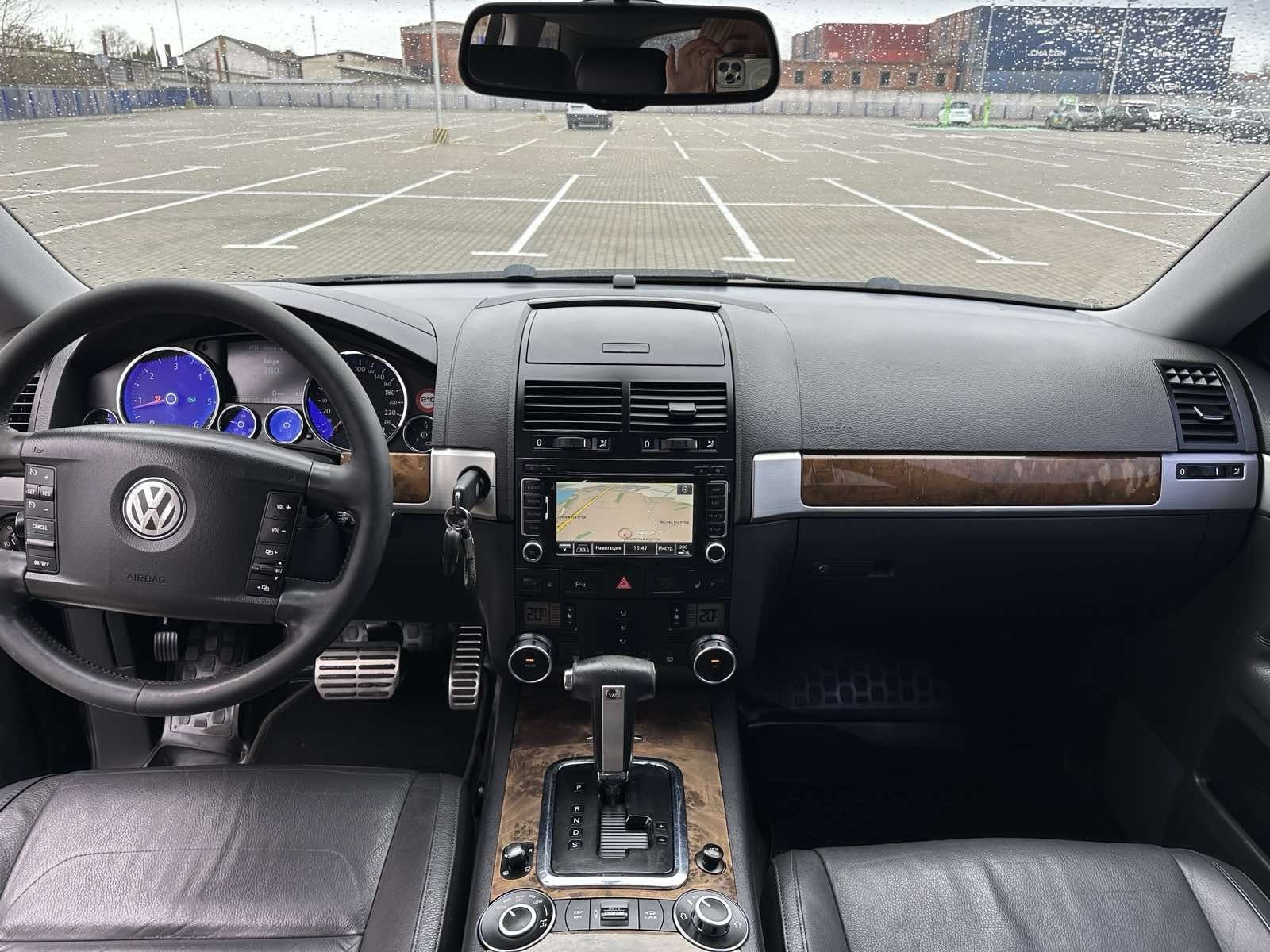 Продам власний автомобіль Volkswagen Touareg
