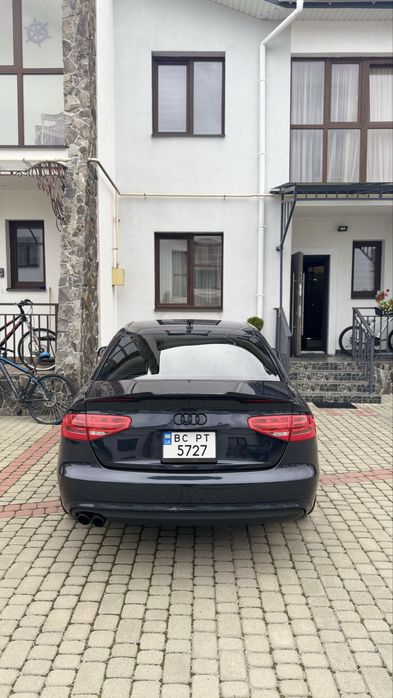 Продаю ауді А4 premium plus