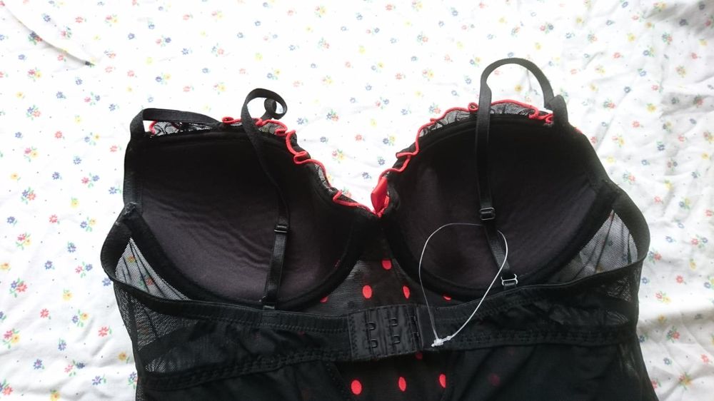 Bielizna zmysłowa Nowa S M czerwień czerń