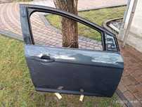 Продам праву дверку до Форд Фокус 3