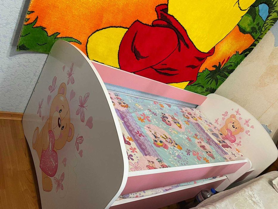 Детский прикраватный коврик.