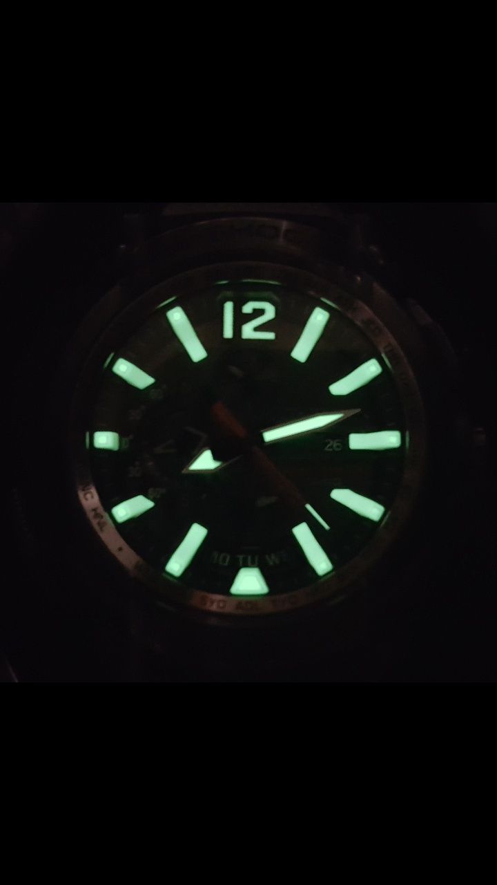 Casio g shock GPW 2000