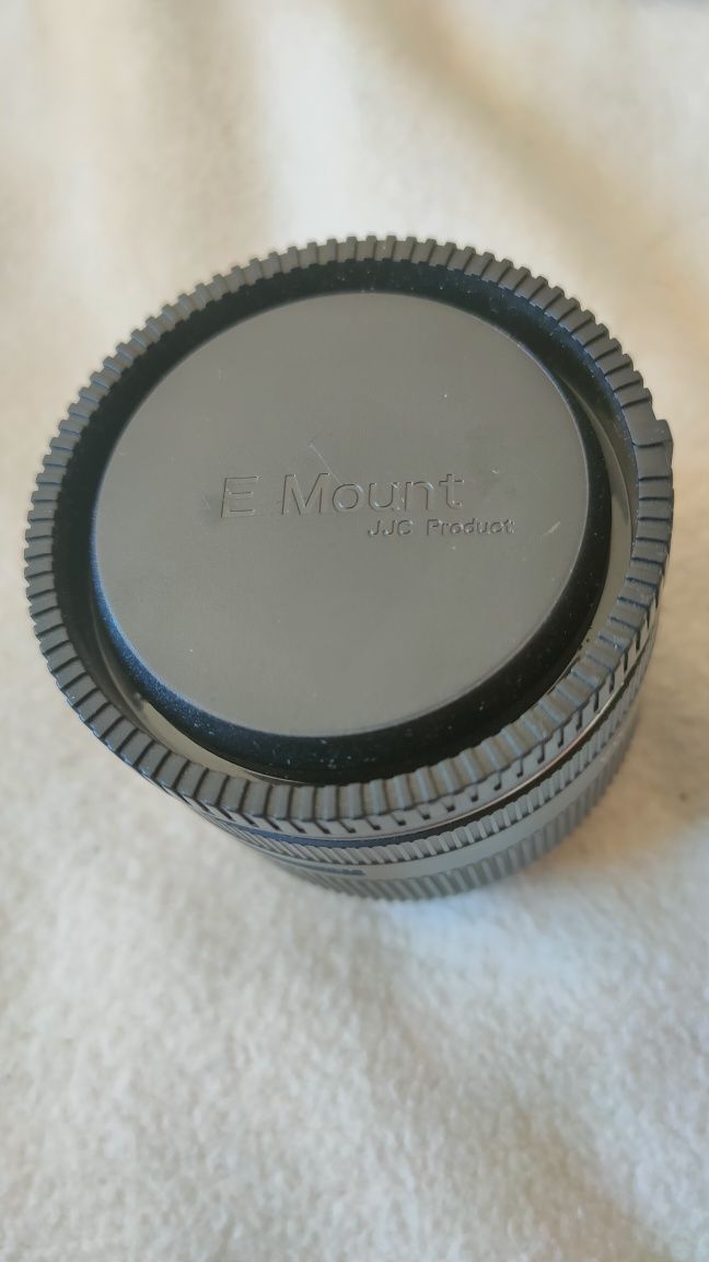 Sigma e-mount 30 mm f/2.8 EX DN