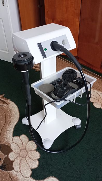 Вібраційний масажер для тіла.