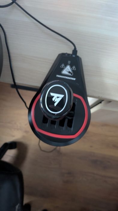 Kierownica thrustmaster t300rs GT + shifter th8s