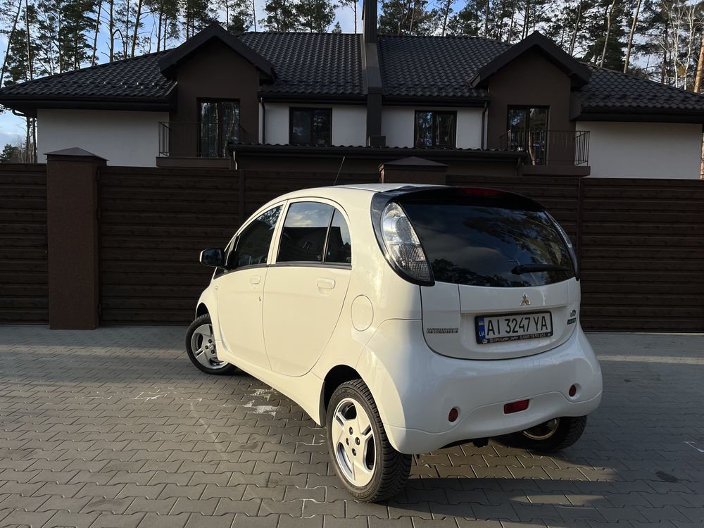 Mitsubishi I-Miev Электро, запас хода 90км