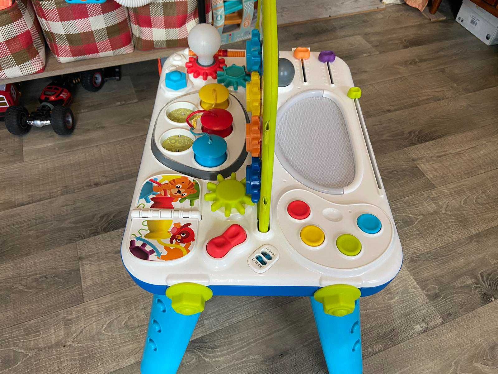 Ігровий центр Baby Einstein "Curiosity Table"