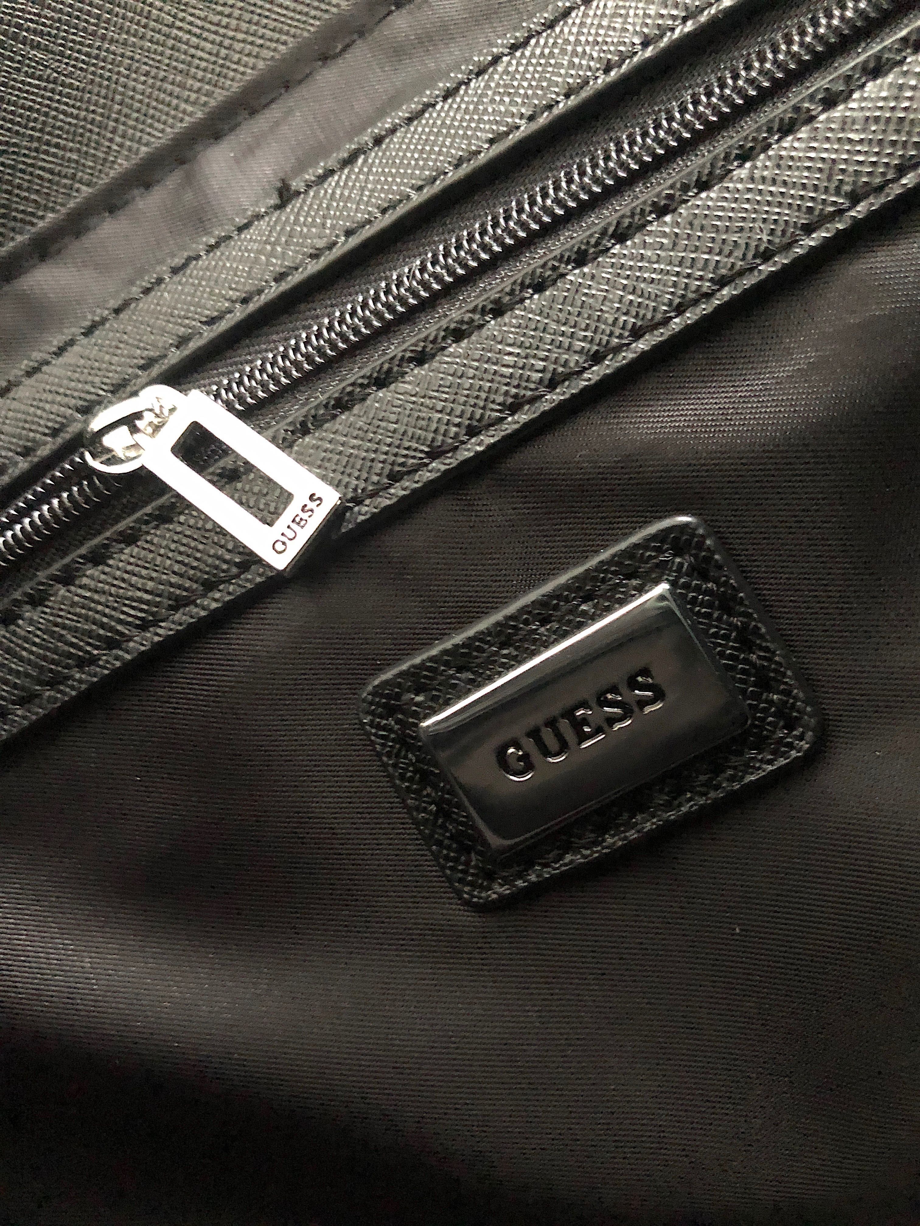 Guessp plecak czarny w napisy