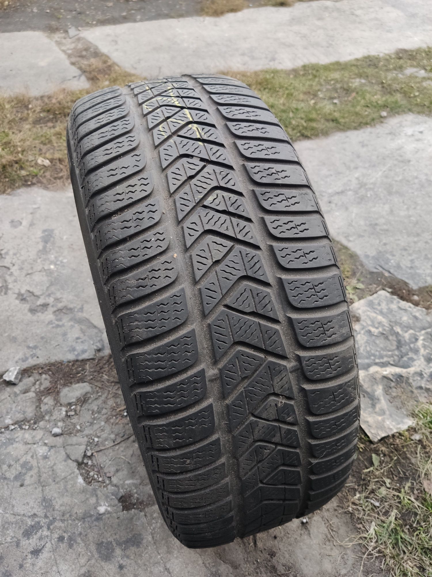 225/55r16 Pirelli sottozero 3 95h jedna sztuka OPONA zimowa