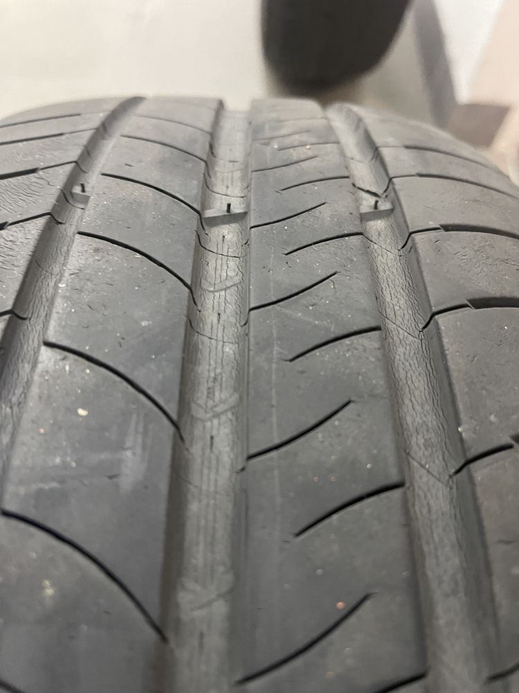 2 pneus Michelin 205/60R/16 92W