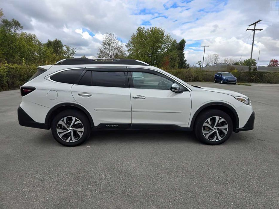 Subaru Outback      2022