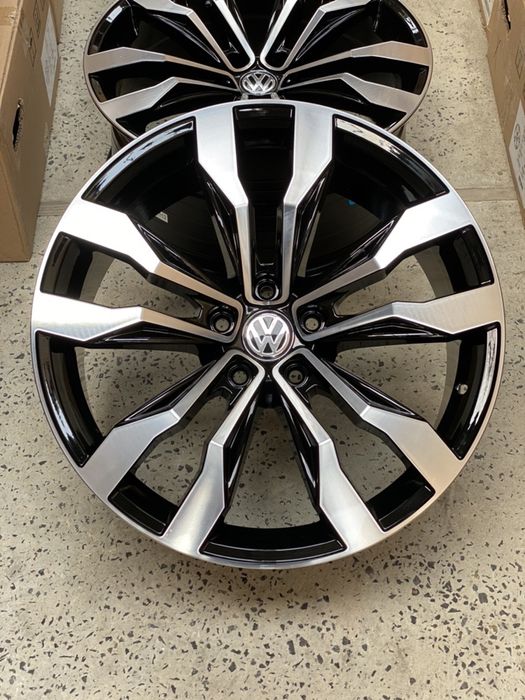 Диски Нові R18/5/112 Volkswagen Tiguan 19 Touareg New Atlas 20